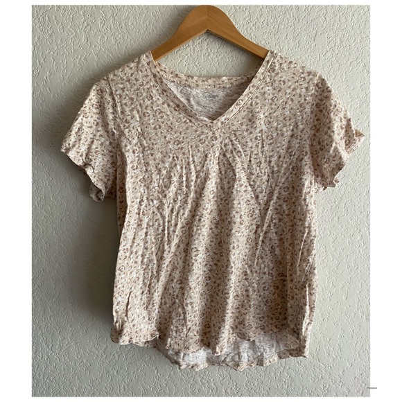 Old Navy V-Neck Women’s Top - Picture 1 of 1